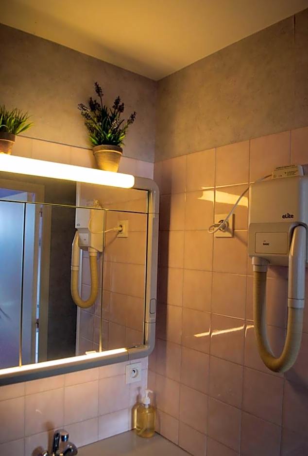 Le relais du chapeau rouge