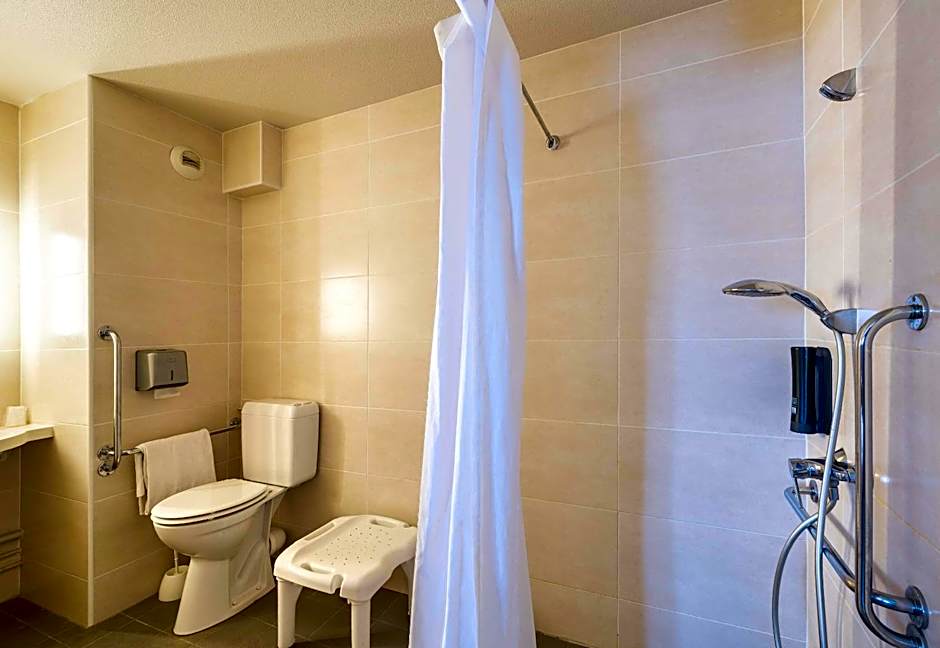 B&B HOTEL Angers 1 Beaucouze