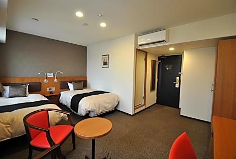 Twin Room - Non-Smoking