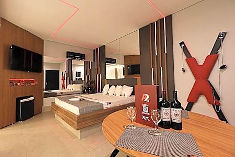 Suite with Hot Tub