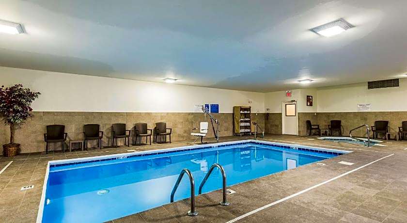 Comfort Inn & Suites Dayton North
