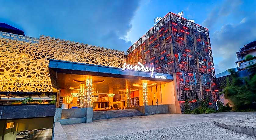 Sunday Hotel Arshika Sunset Road