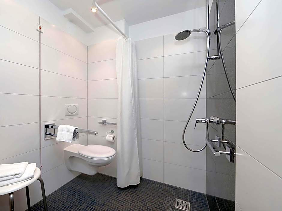 B&B Hotel Berlin-Dreilinden