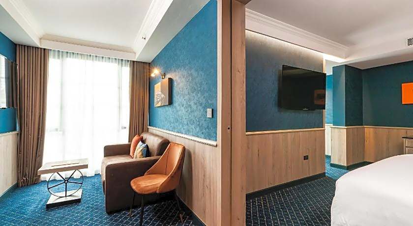 The Coach Hotel Sukhumvit