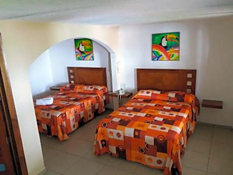 Double Room With Two Double Beds with Sea View