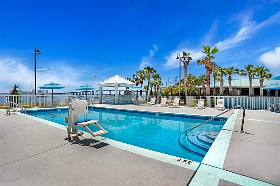 Best Western Navarre Waterfront