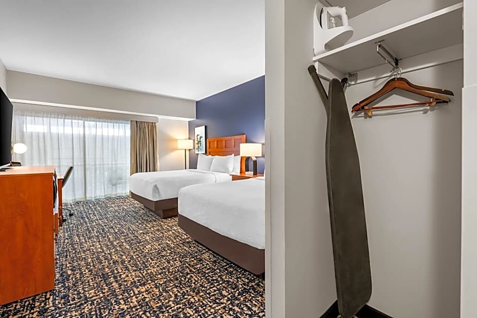 Wyndham Bloomington - Mall of America