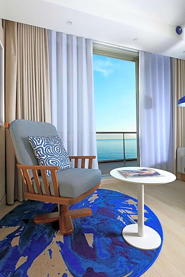 Photo 1 of 6 of Premium, Sea View, Terrace