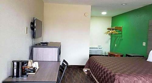 Americas Best Value Inn Alexandria