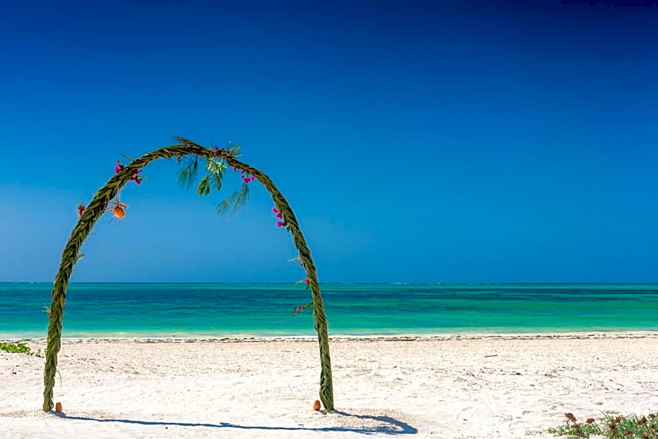 Hakuna Majiwe Beach Resort