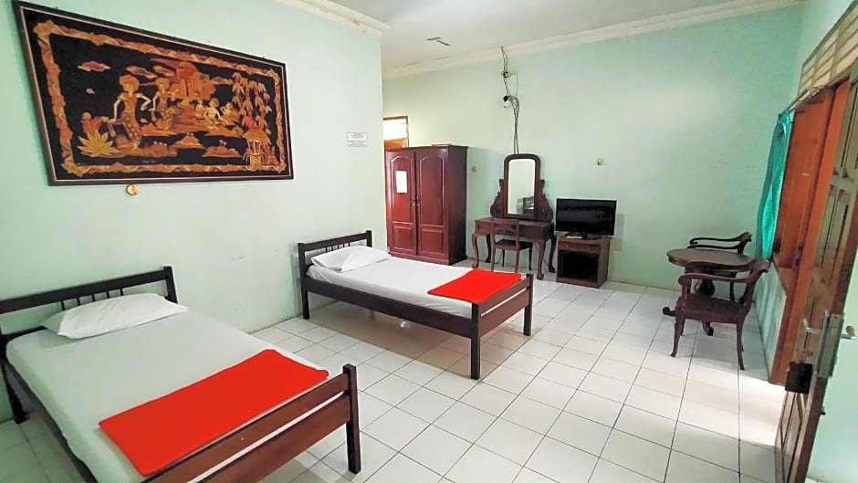 Hotel Garuda Syariah near Alun Alun Banjarnegara