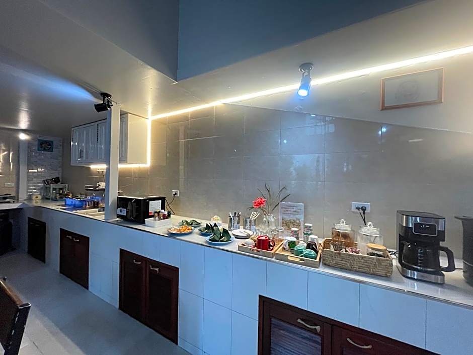 Anattaya Holiday Home