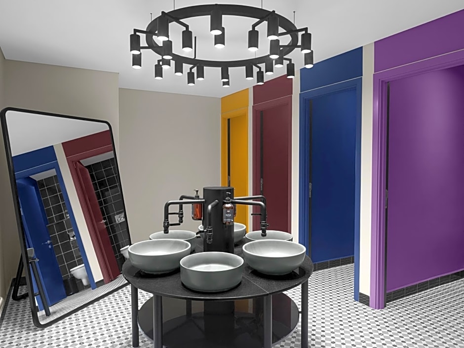 Wink Hotel Saigon Centre