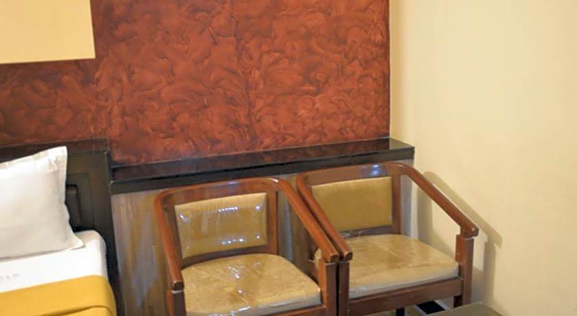 Vijey Hotels - Trichy Central
