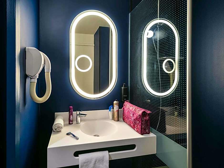 ibis Saint Rambert d'Albon