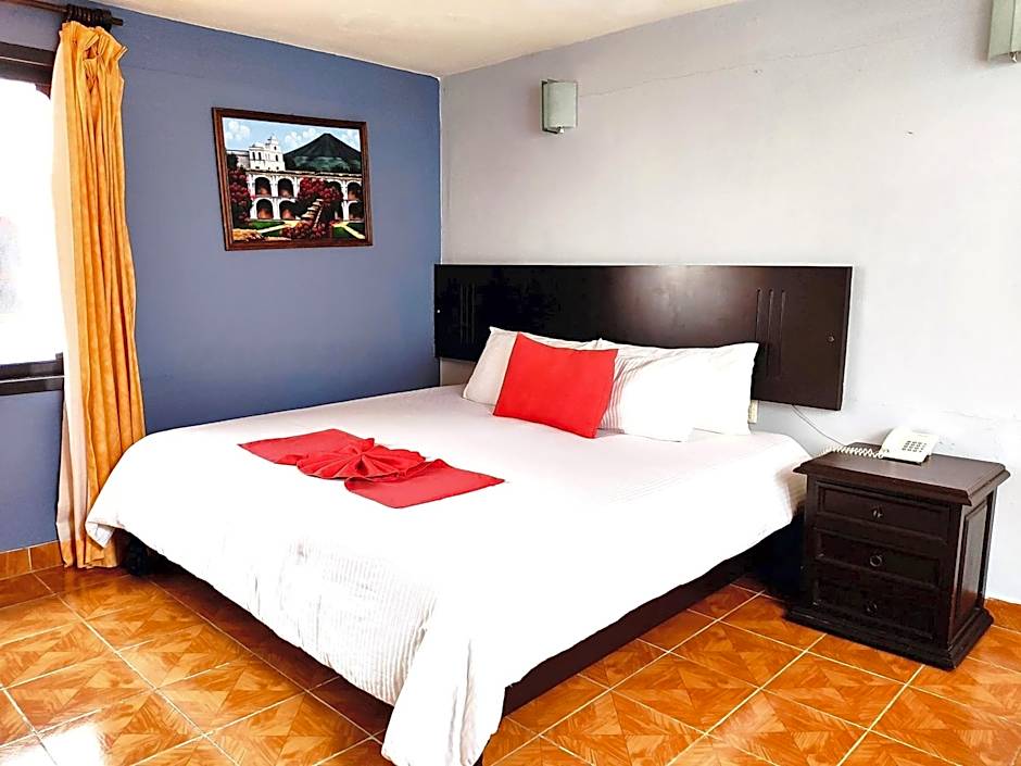 HOTEL JARDINES DEL CARMEN