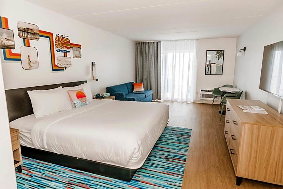 SeaLoft Oceanfront Hotel