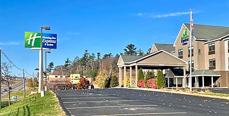 Holiday Inn Express & Suites Marquette By IHG