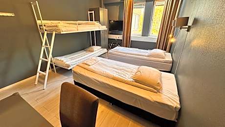 Twin Room with Shared Bathroom