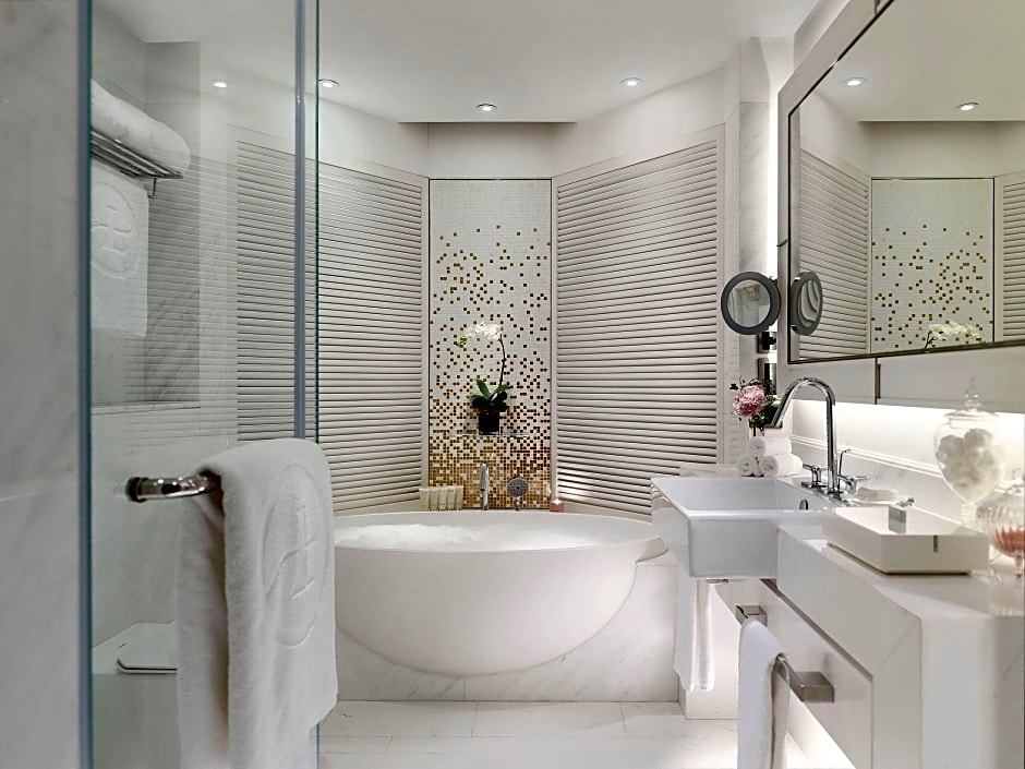 The Langham Hong Kong Hotel