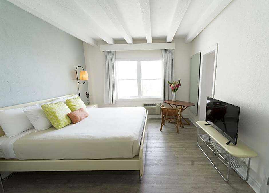 BROADMORE MIAMI BEACH