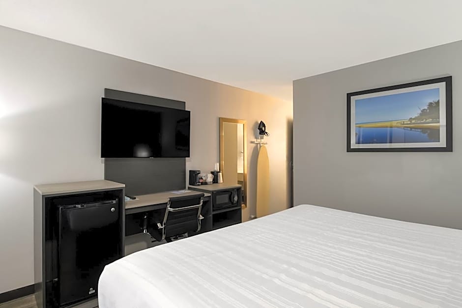 Quality Inn South Bend near Notre Dame