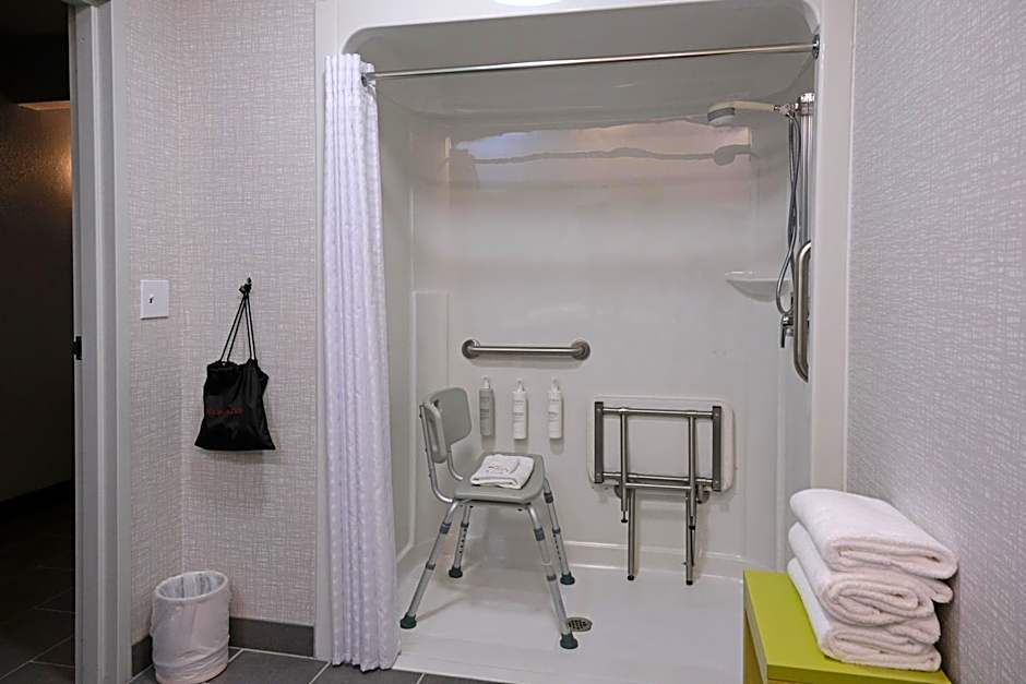 Hampton Inn By Hilton Lima