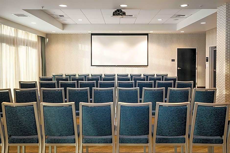 Hampton Inn & Suites by Hilton Seattle/Northgate