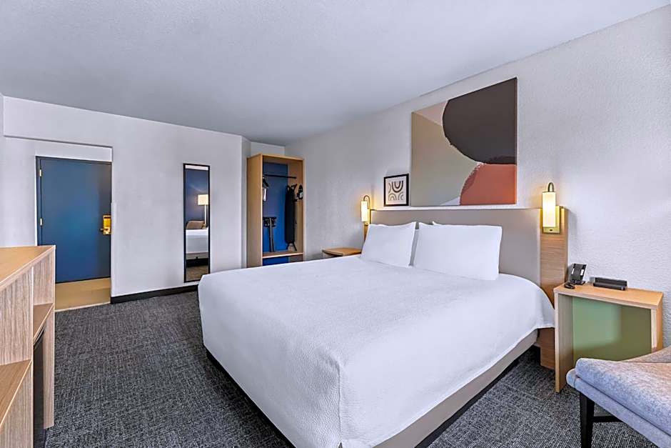 Spark by Hilton Glendale Phoenix North