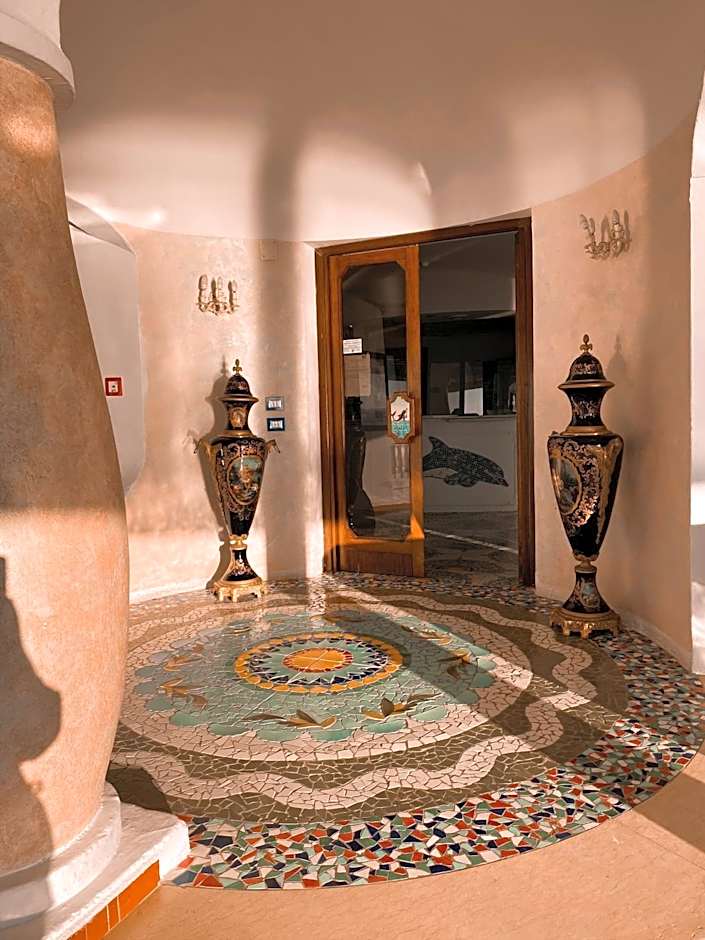 Strand Hotel Delfini