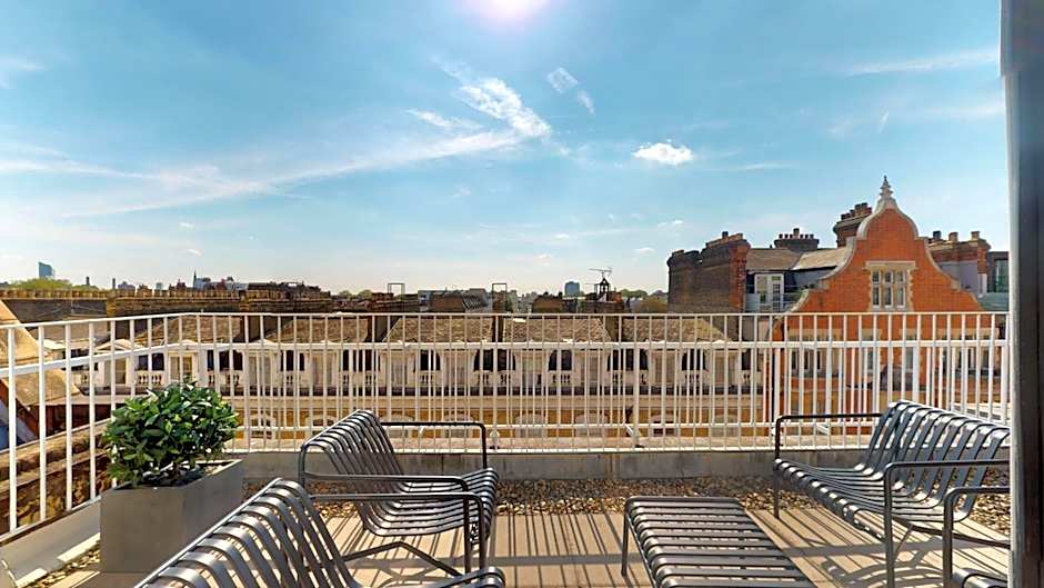 Cheval Harrington Court at South Kensington