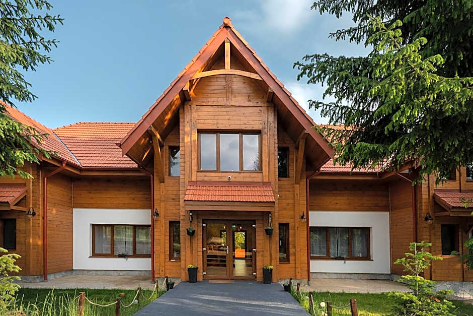 Tiarra Mountain Lodge