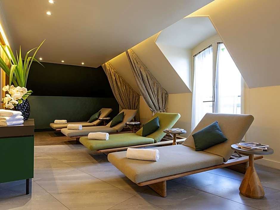 Le Louis Versailles Château Hotel-MGallery
