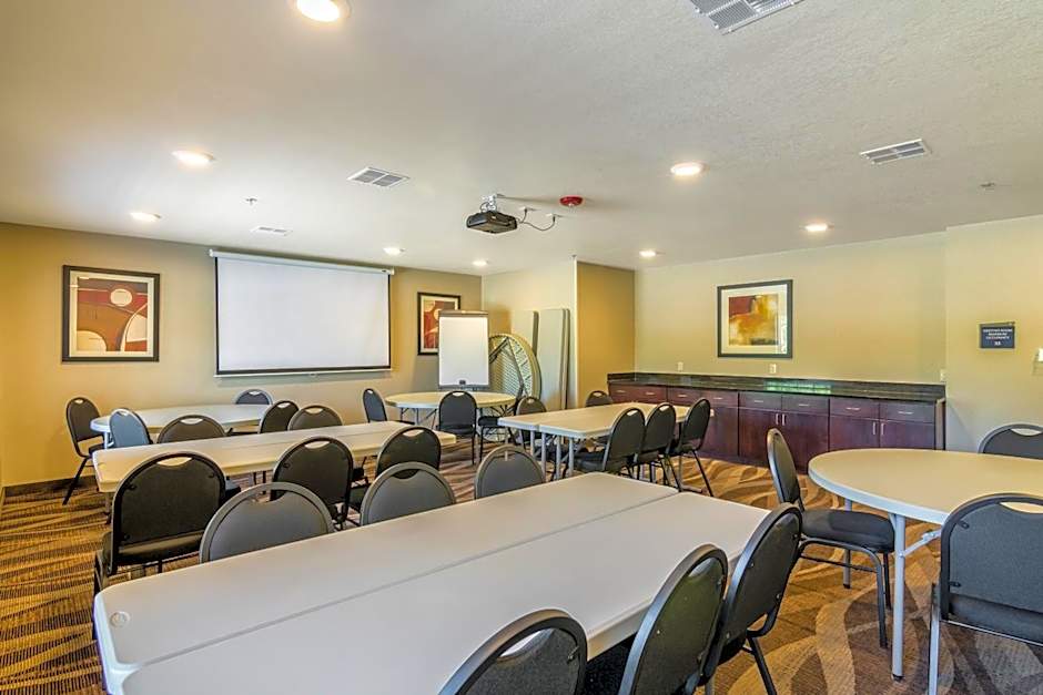 Cobblestone Inn & Suites - Barron