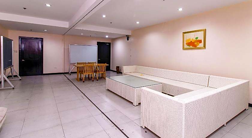 Main Hotel and Suites Cebu