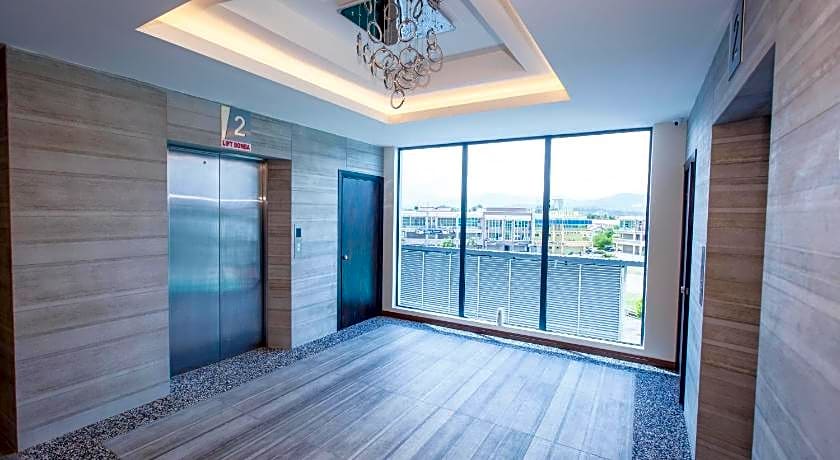 Lintas Platinum Hotel
