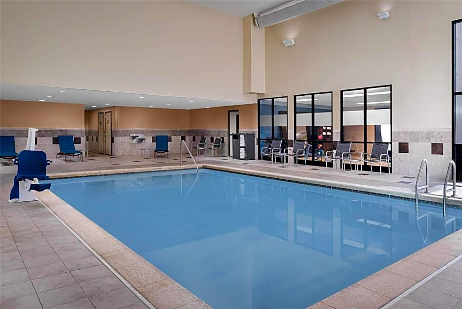 Hampton Inn By Hilton And Suites Omaha Downtown