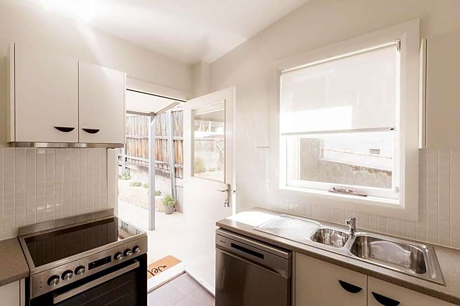 Central home in trendy South Hobart