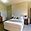 Deloraine Hotel