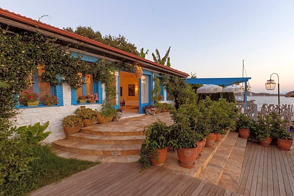Sabrinas Haus - Adult Only +14