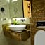 The White Rhino Hotel