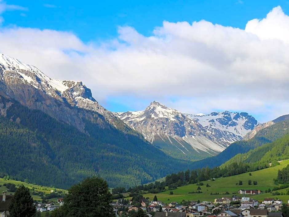 Hotel Schweizerhof Sta Maria