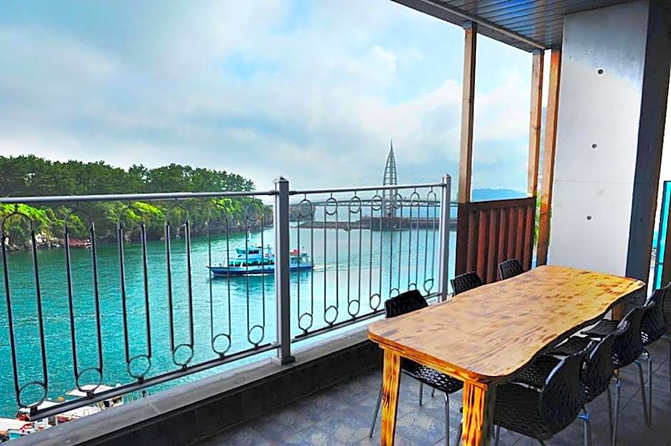 Island story pension