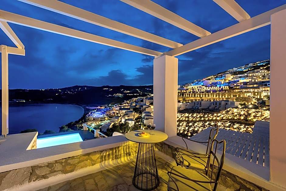 Cova Mykonos Suites