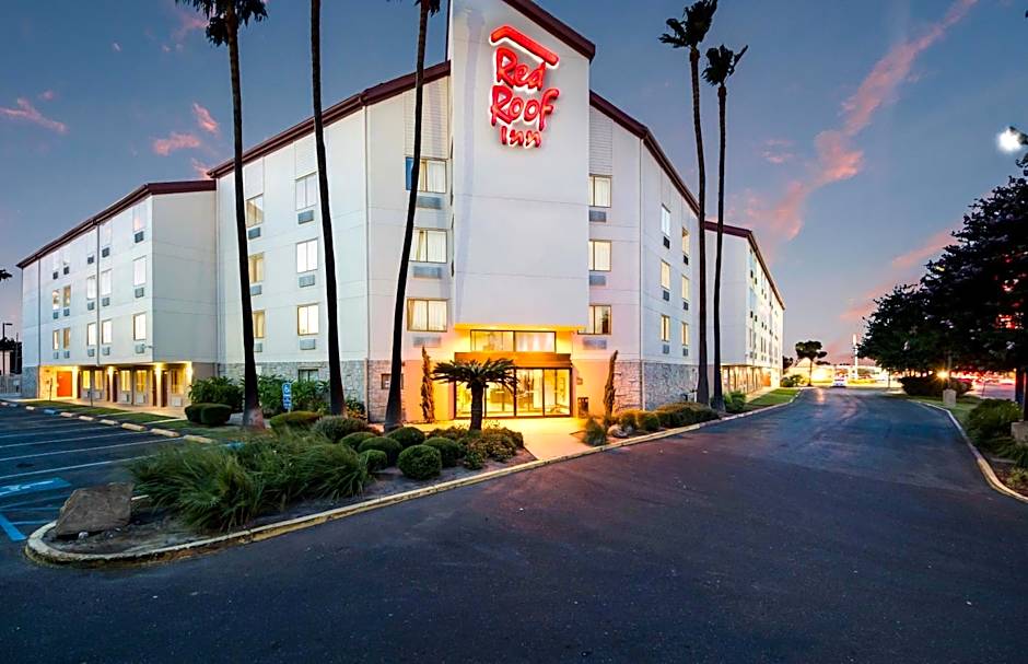 Red Roof Inn - Laredo