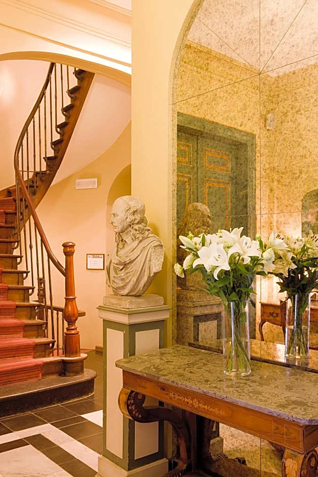 Martin's Relais