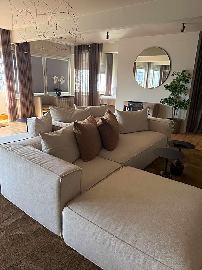 Hotel Maritime