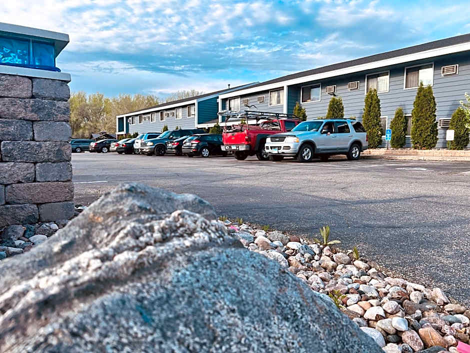 Travelodge by Wyndham Valleyfair Shakopee