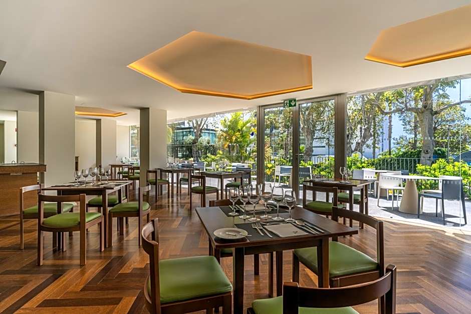 Hotel Girassol - Suite Hotel