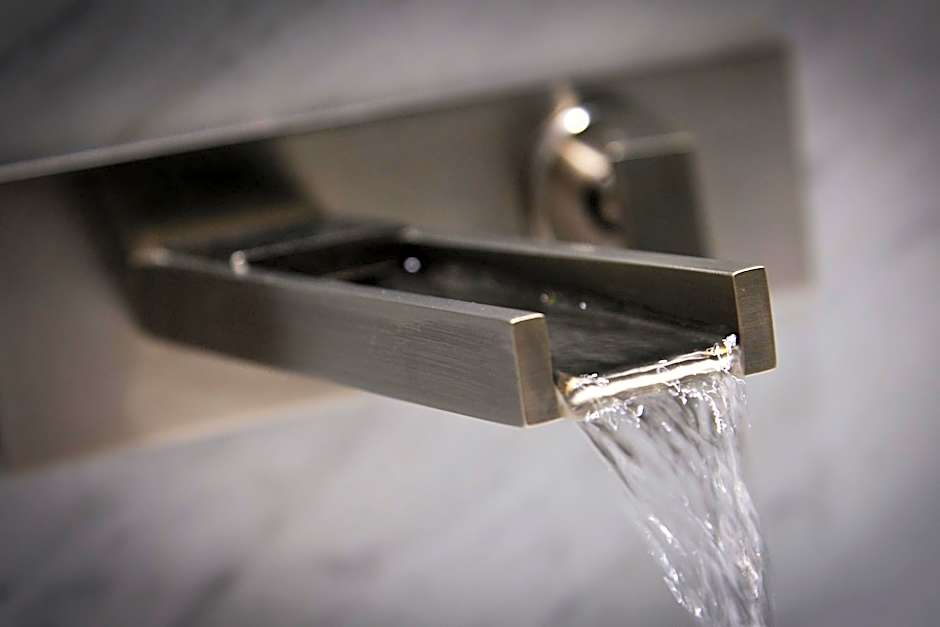 HS HOTSSON Hotel Leon